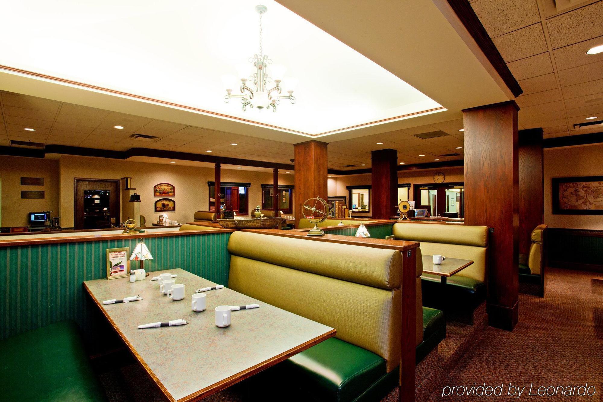 Holiday Inn Conference Centre Edmonton South By Ihg Restaurant foto